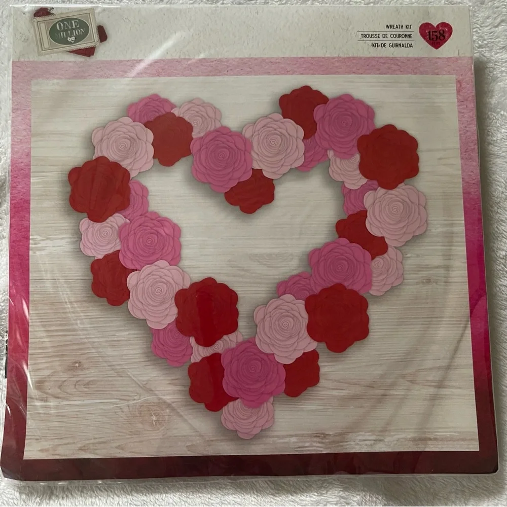 Heart-Shaped Pink and Red Holiday Paper Craft Wreath